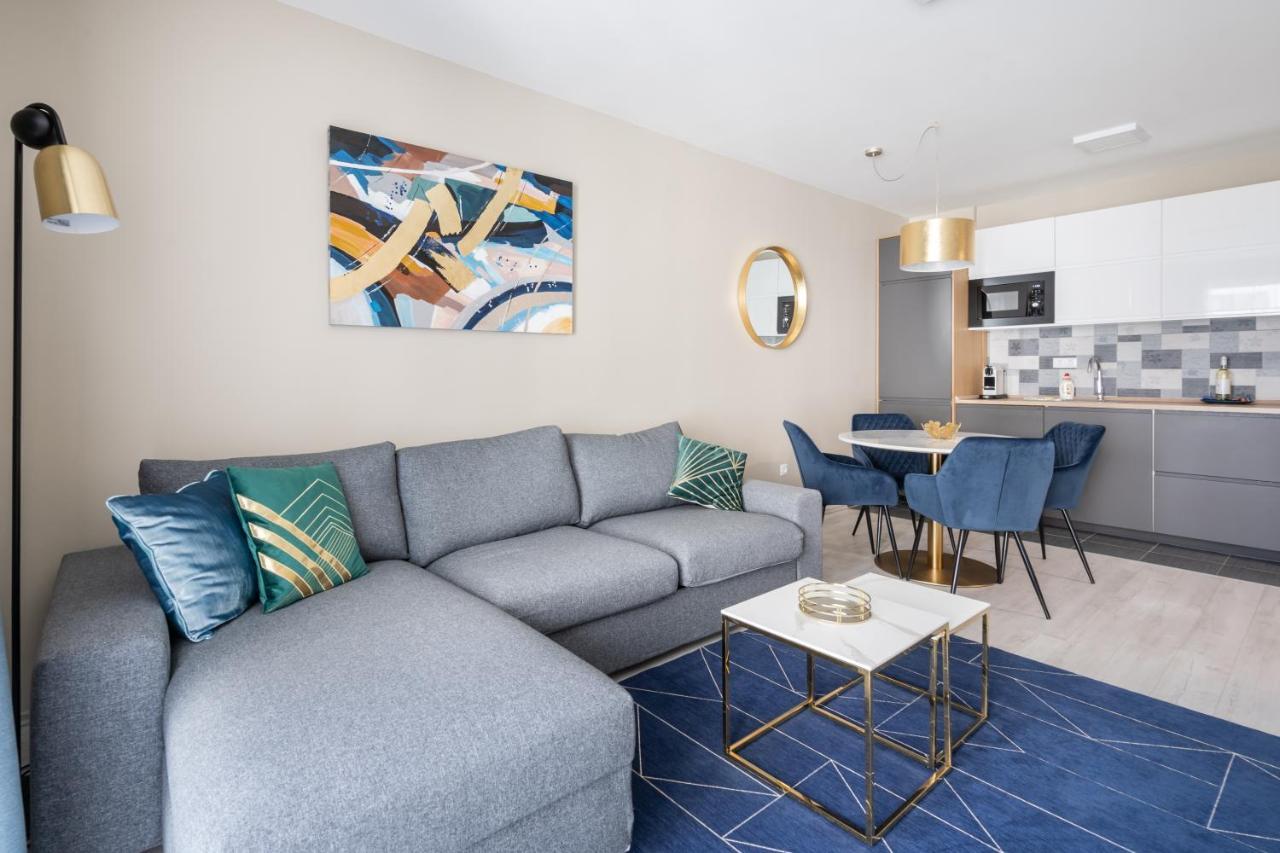 Navy Angel Apartment With Balcony Budapest Luaran gambar