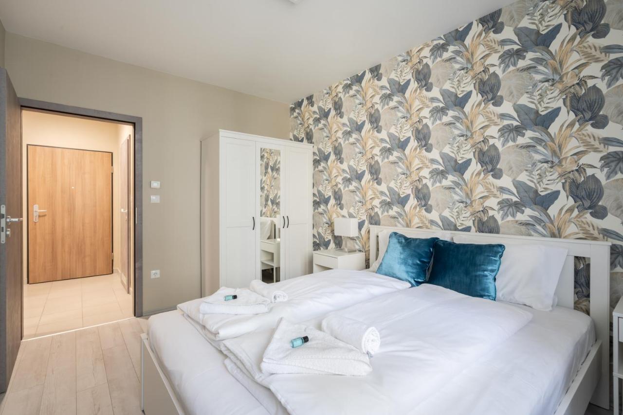 Navy Angel Apartment With Balcony Budapest Luaran gambar